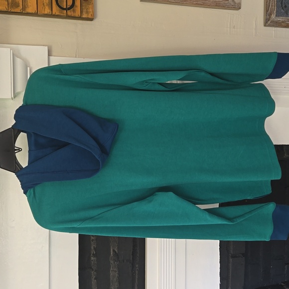 Crown & Ivy long sleeve sweater - Picture 12 of 12